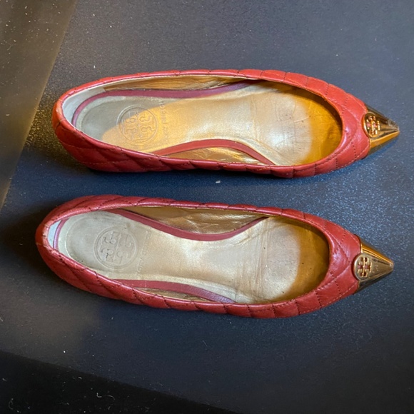 Tory Burch red quilted flats - Picture 5 of 6